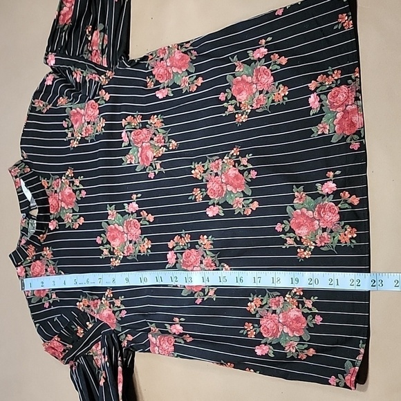 H&M Size 6 Black and Pink Floral with White Stripe Cotton Balloon-sleeved Blouse - Picture 10 of 13
